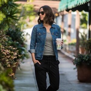 SO so real so right Blue Jean Jacket Size M